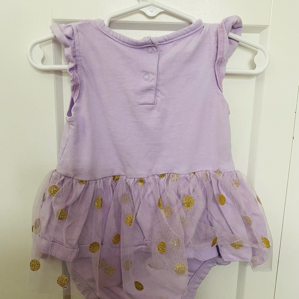 Onsie - Picture 3 of 3